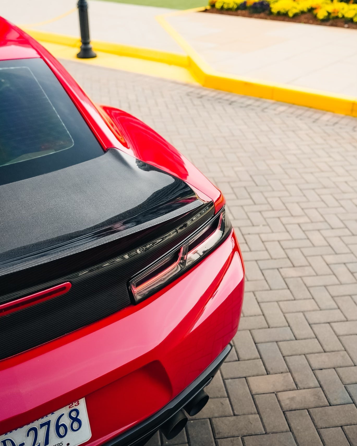 CAMARO 16-23 Carbon Fiber Trunk (With Ducktail Spoiler)